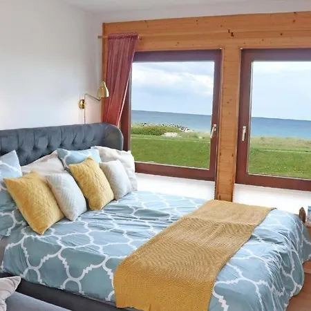 شقة Fewo Wellenreiter Direkt Am Strand Mit Meerblick Und Eingez Garten كاليفورنيان
