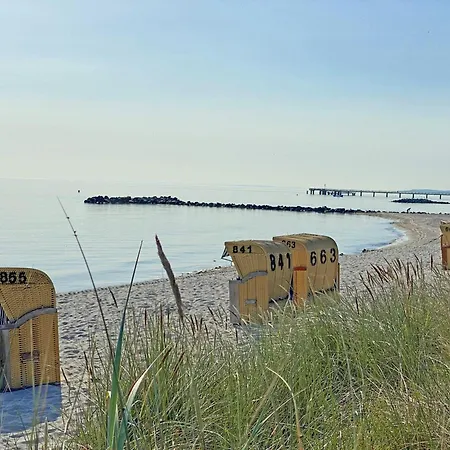 Fewo Wellenreiter Direkt Am Strand Mit Meerblick Und Eingez Garten كاليفورنيان